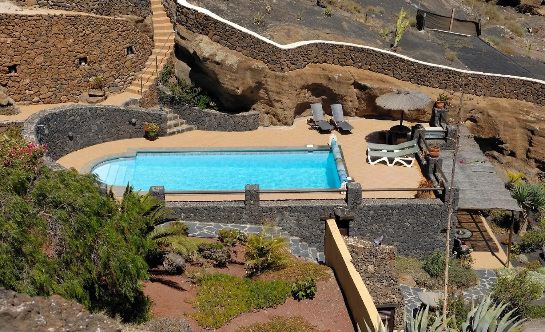 Castillo Lanzarote Villa Sophie - Luxury Villa -Sleep In A Volcanic Cave With Heated Pool Tías