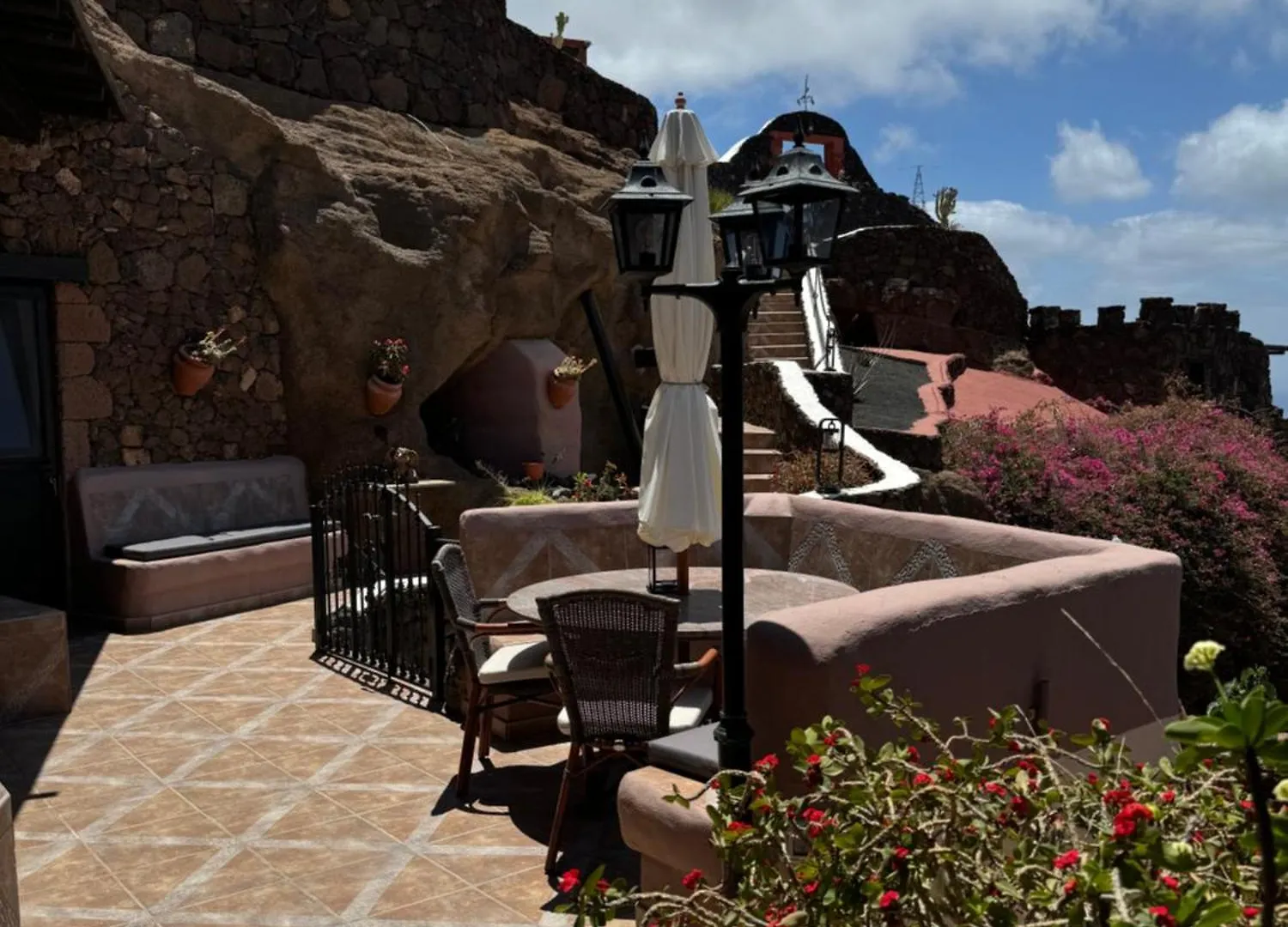 Castillo Lanzarote Villa Sophie - Luxury Villa -Sleep In A Volcanic Cave With Heated Pool Tías 0*,